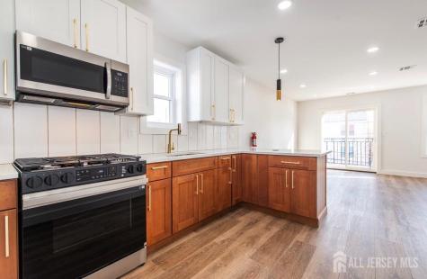 227 21st Street Irvington NJ 07111