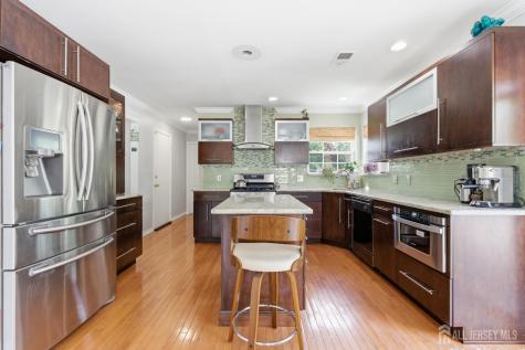 26 Alexis Lane Edison NJ 08820