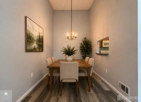482 Danbury Lane East Brunswick NJ 08816