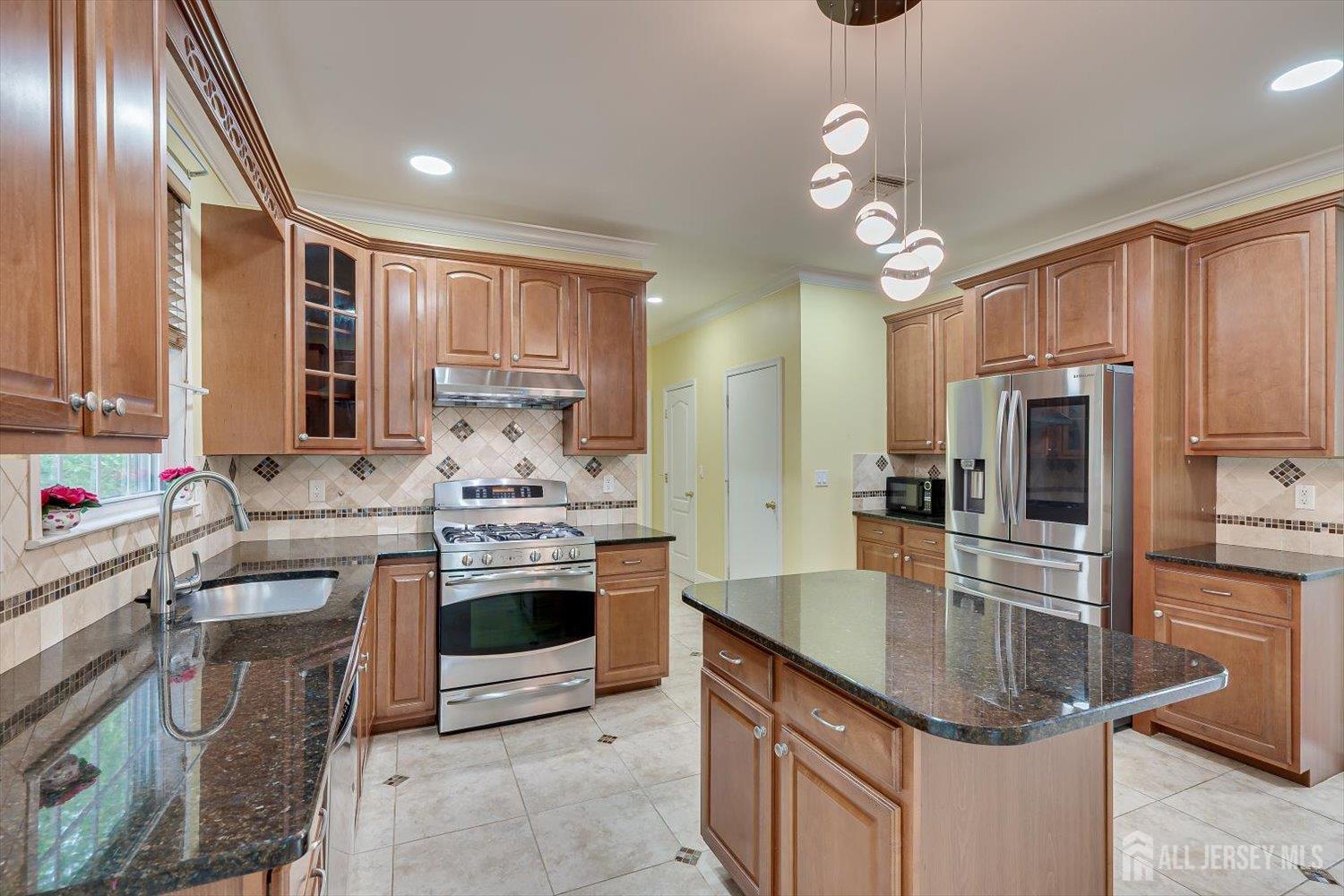 29 Mission Drive Monroe NJ 08831