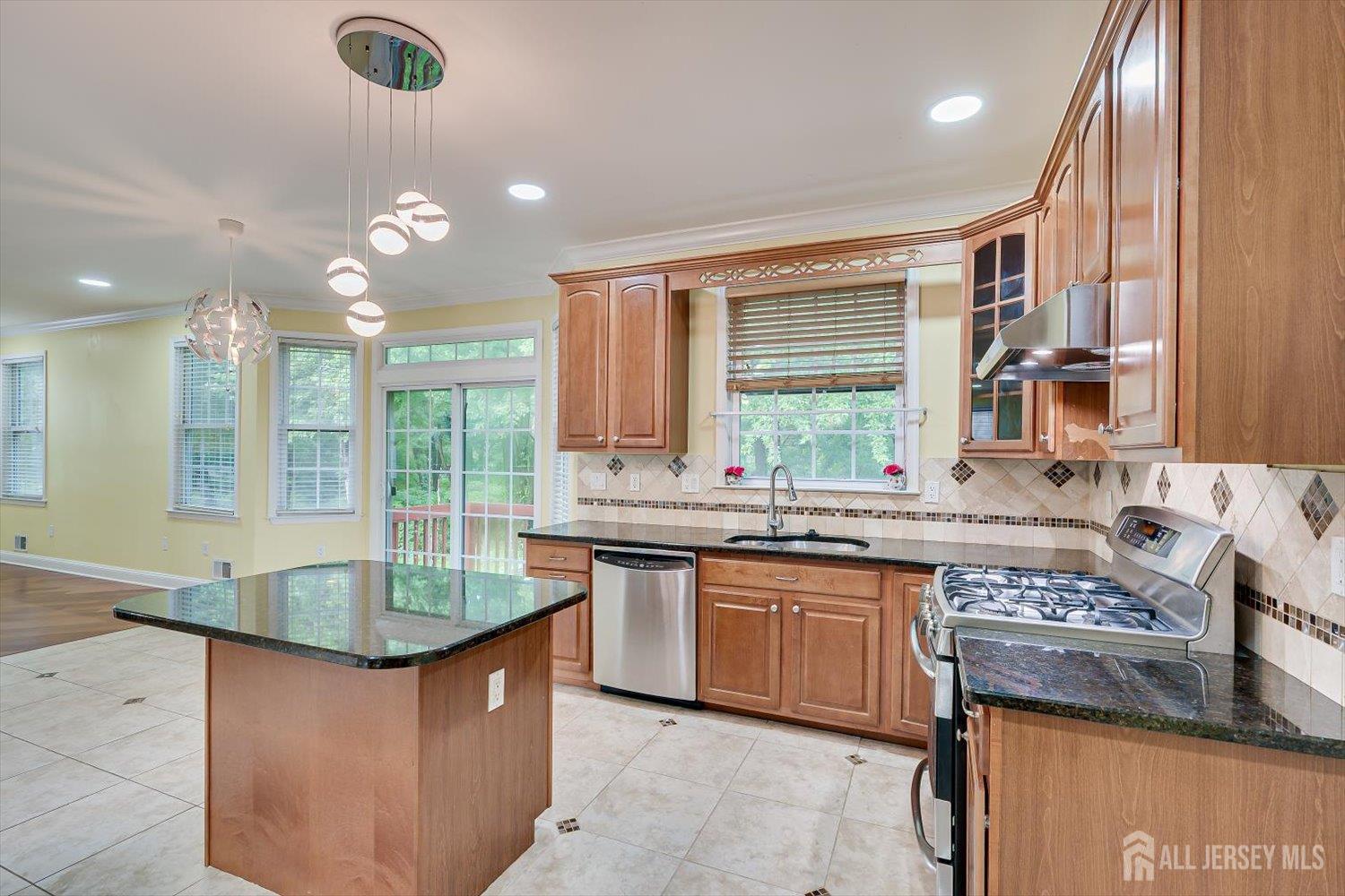 29 Mission Drive Monroe NJ 08831