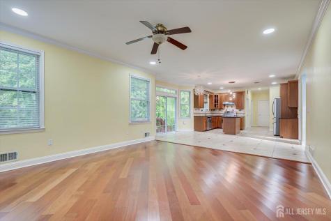 29 Mission Drive Monroe NJ 08831
