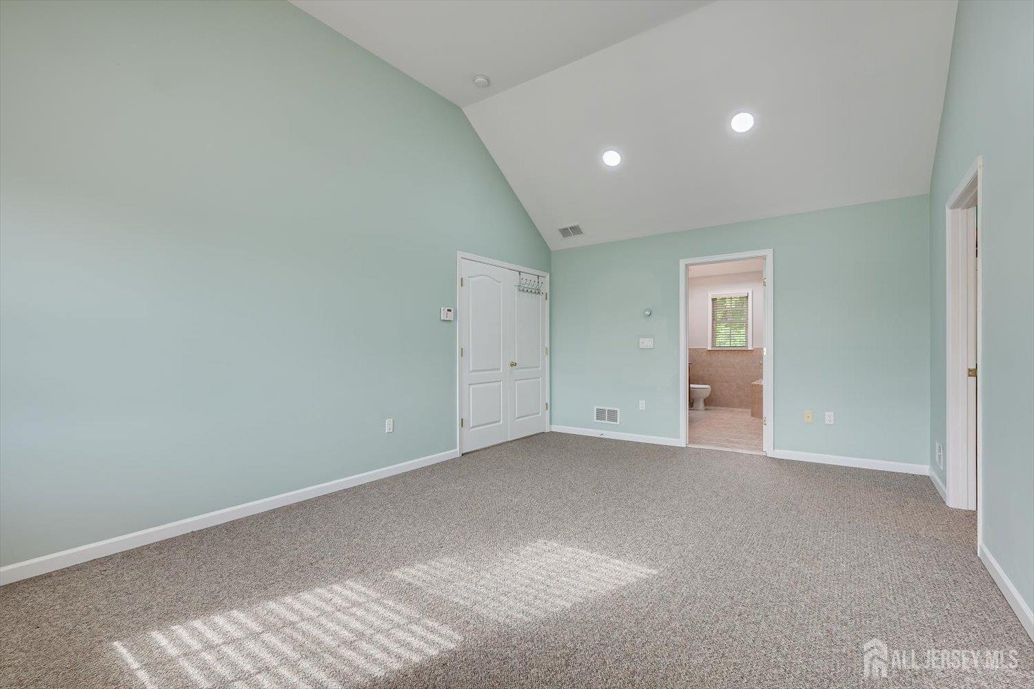 29 Mission Drive Monroe NJ 08831