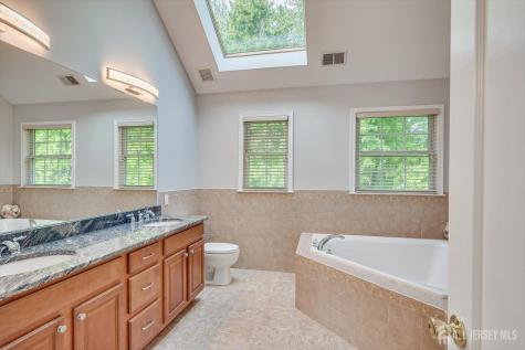 29 Mission Drive Monroe NJ 08831