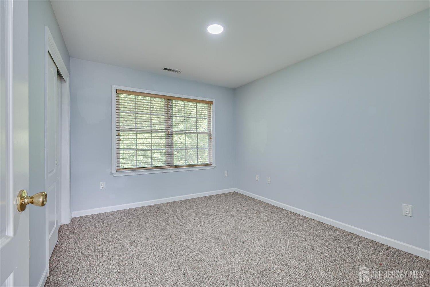 29 Mission Drive Monroe NJ 08831