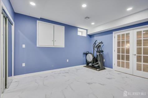 29 Mission Drive Monroe NJ 08831