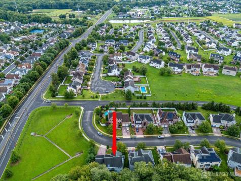 29 Mission Drive Monroe NJ 08831