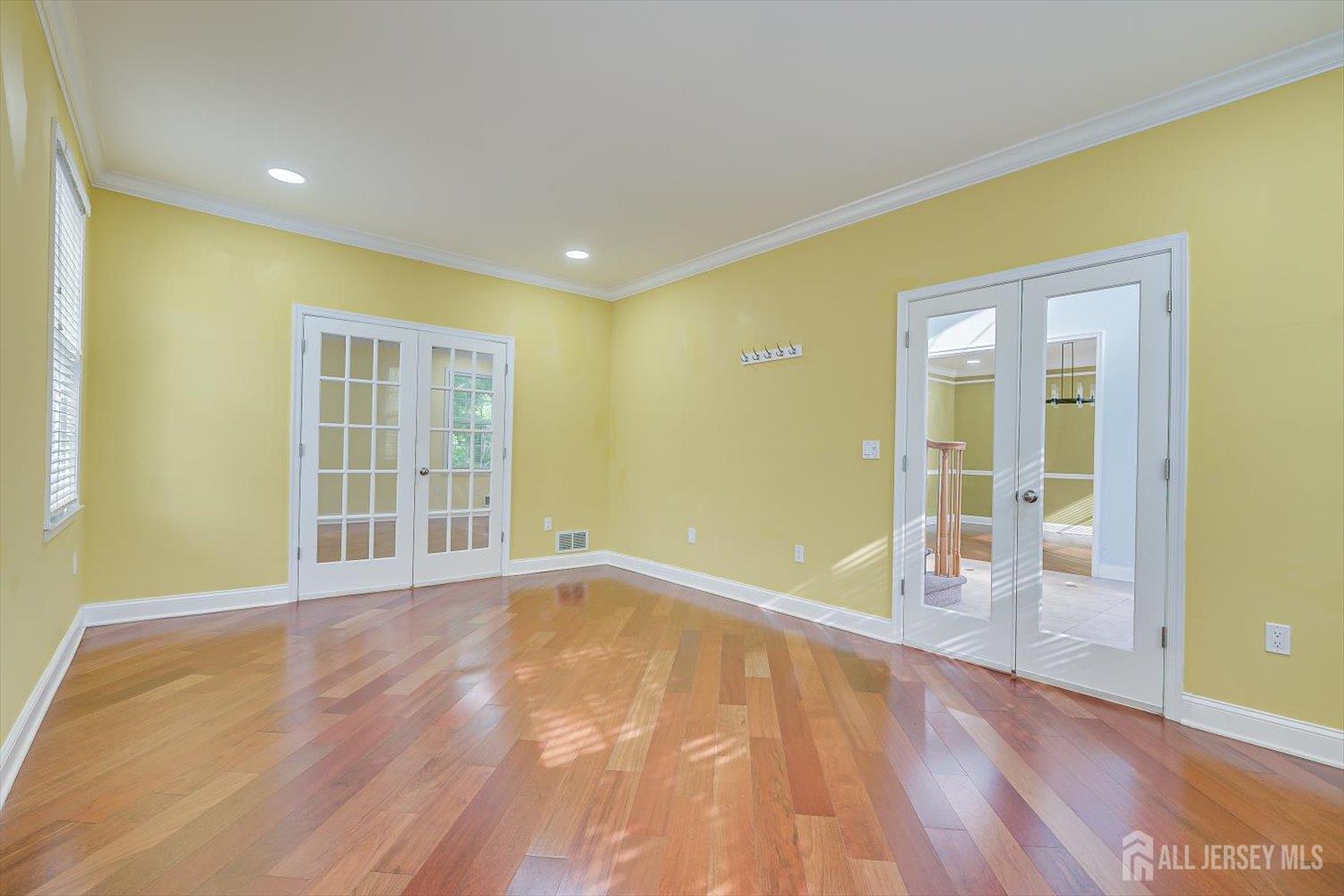 29 Mission Drive Monroe NJ 08831