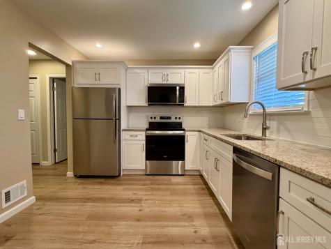 8 Benjamin Franklin Drive Monroe NJ 08831