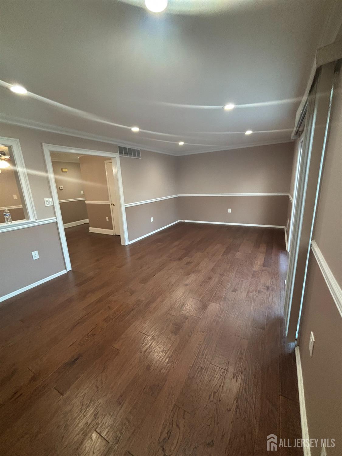 8 Begonia Court Sayreville NJ 08872