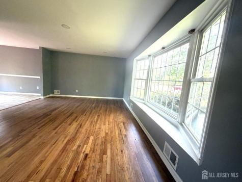 434 Plainfield Road Edison NJ 08820