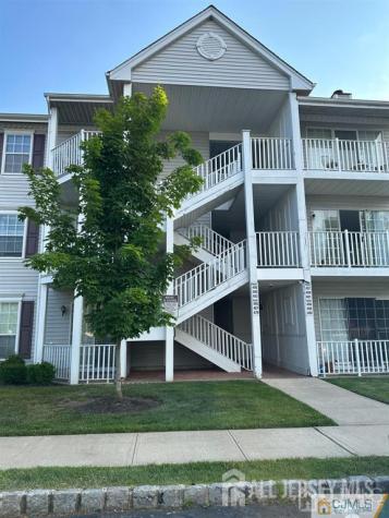 304 Wimbeldon Court North Brunswick NJ 08902