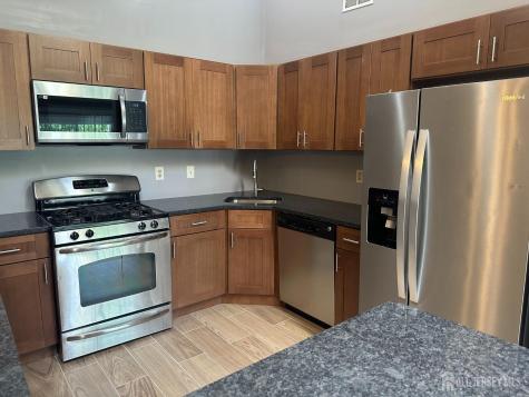 304 Wimbeldon Court North Brunswick NJ 08902