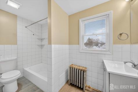 1167 Green Street Iselin NJ 08830