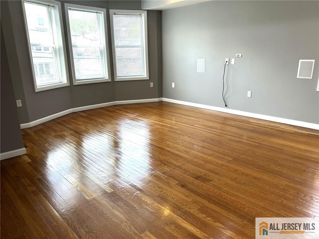586 Jacques Street Perth Amboy NJ 08861