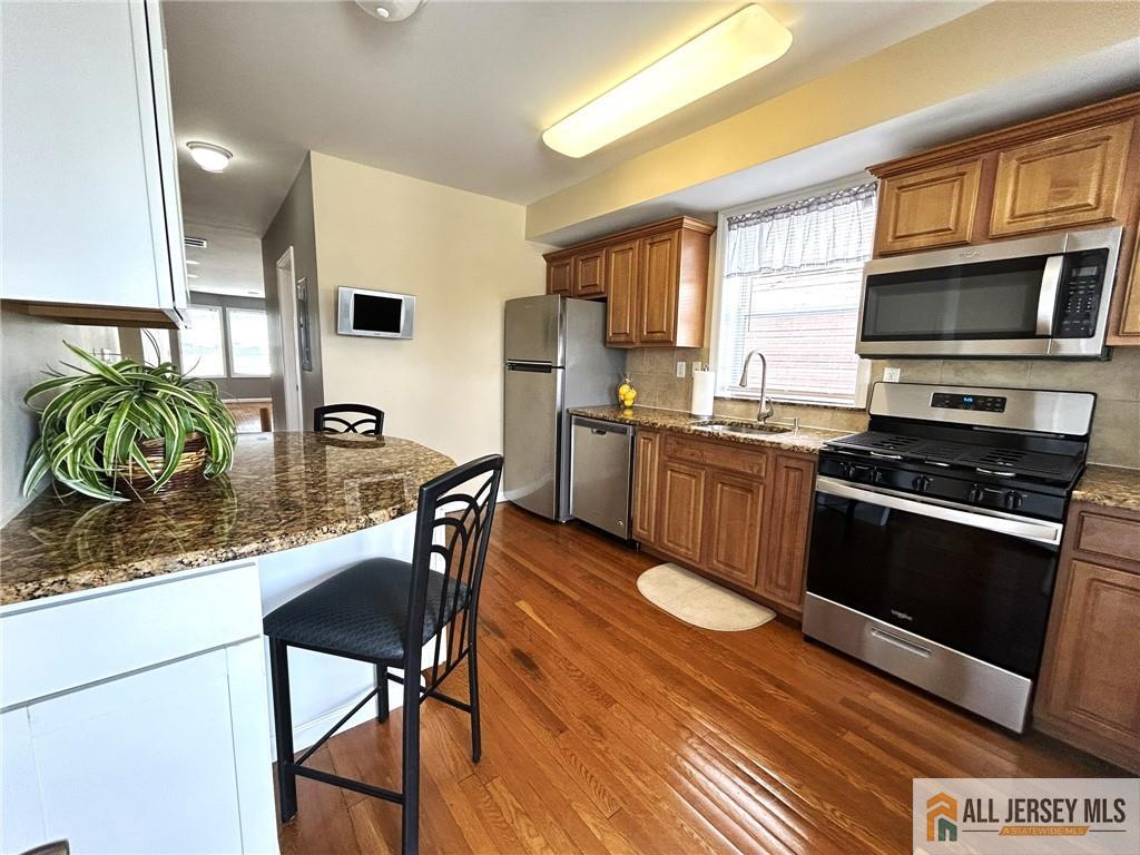 586 Jacques Street Perth Amboy NJ 08861