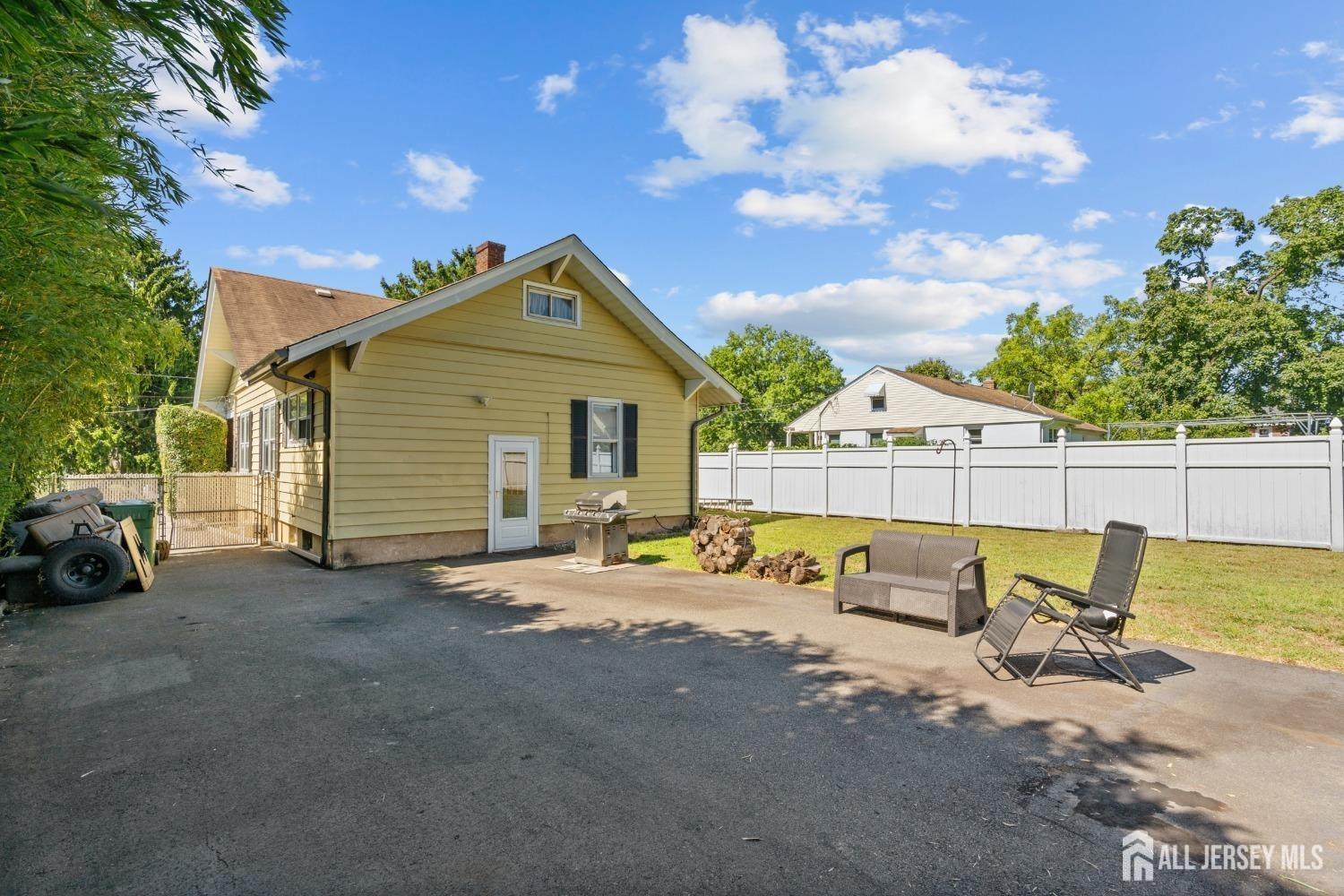 23 Reed Street Edison NJ 08817