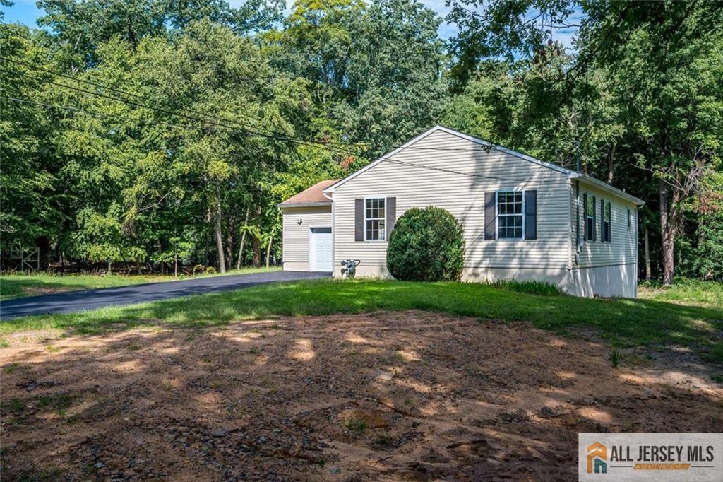 134 Old Beekman Road South Brunswick NJ 08852