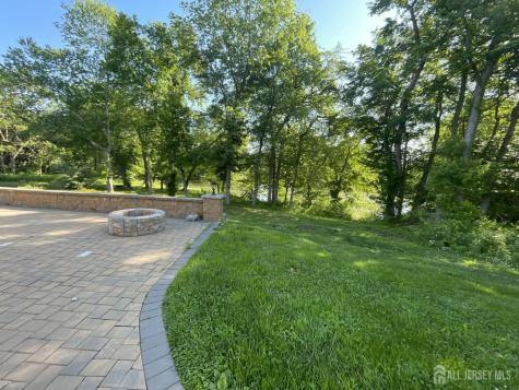 15 Hope Drive Millstone NJ 08510