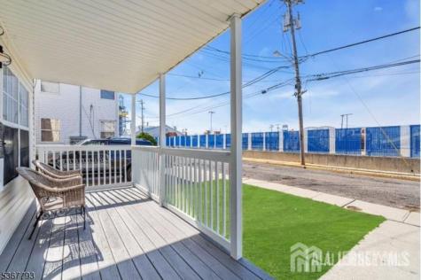 28 Bay Avenue Keansburg NJ 07734