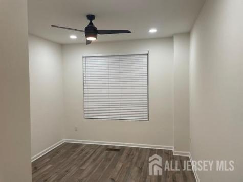 82 Depot Way Dunellen NJ 08812
