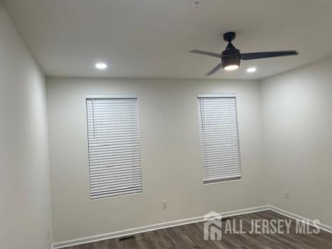 82 Depot Way Dunellen NJ 08812