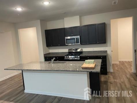 82 Depot Way Dunellen NJ 08812