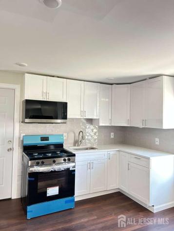 8 Hampton Street Newton Town NJ 07860