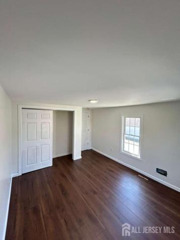 8 Hampton Street Newton Town NJ 07860
