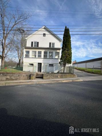 8 Hampton Street Newton Town NJ 07860