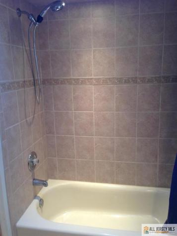 3304 Stonehedge Road Edison NJ 08820