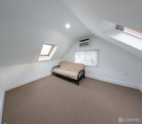 15 Sedgwick Street Jamesburg NJ 08831