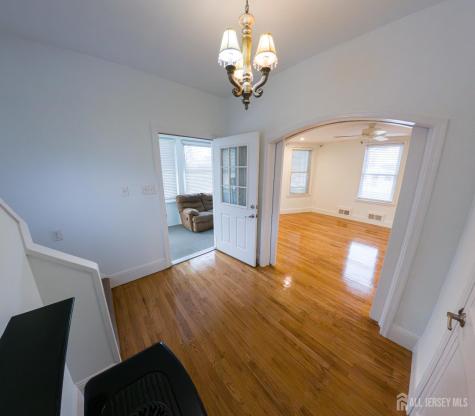 15 Sedgwick Street Jamesburg NJ 08831