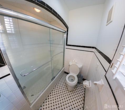 15 Sedgwick Street Jamesburg NJ 08831