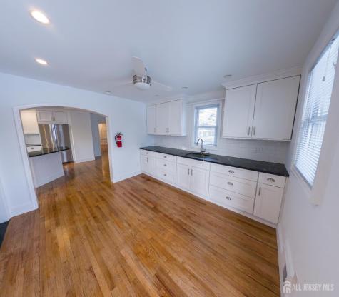 15 Sedgwick Street Jamesburg NJ 08831