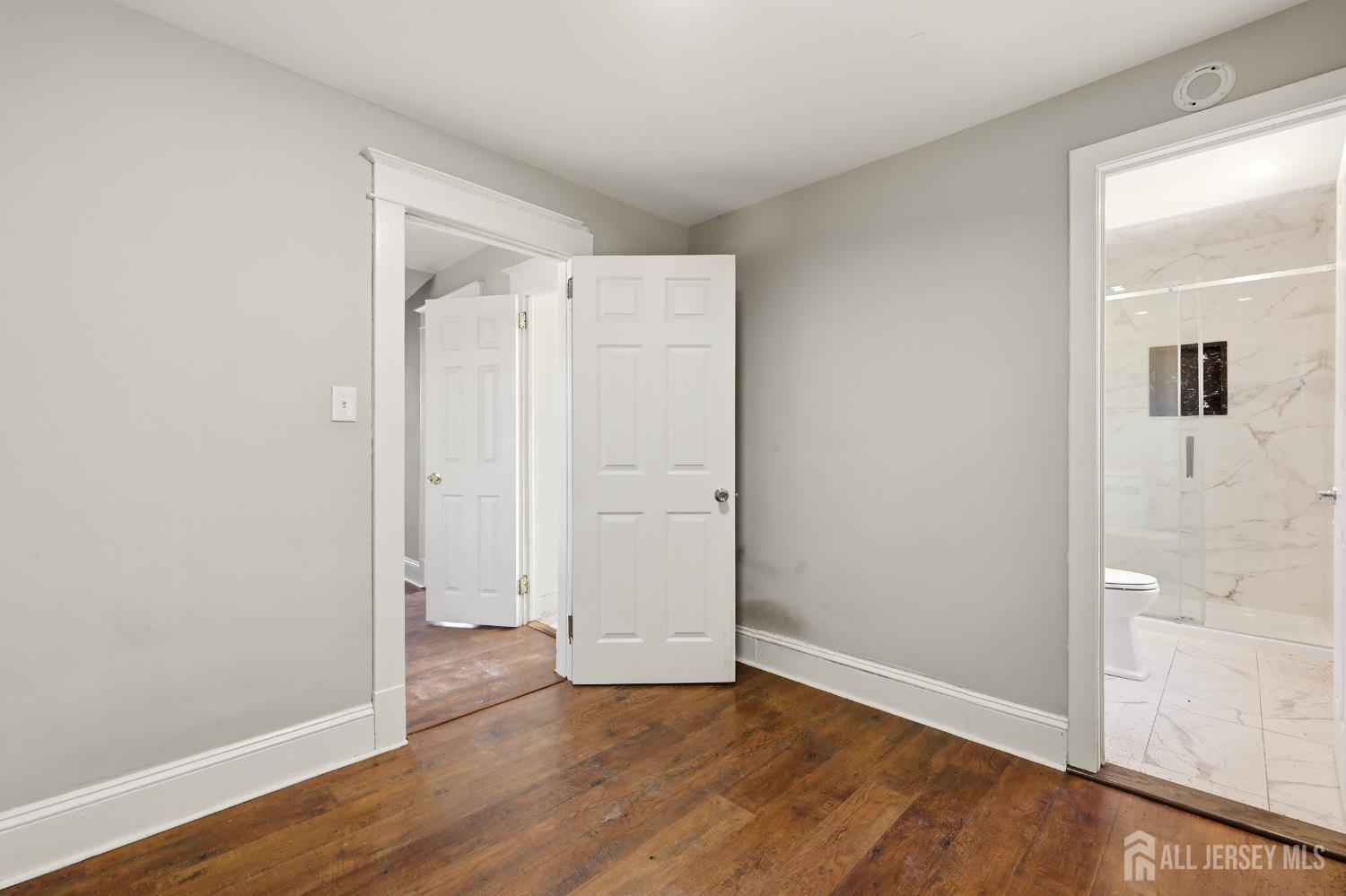 208 S 8th Avenue S Highland Park NJ 08904