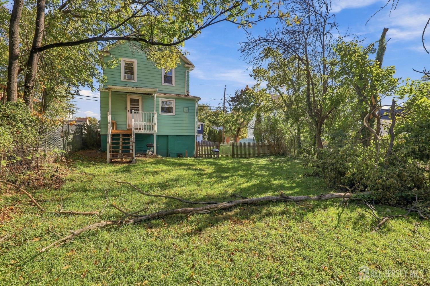 208 S 8th Avenue S Highland Park NJ 08904