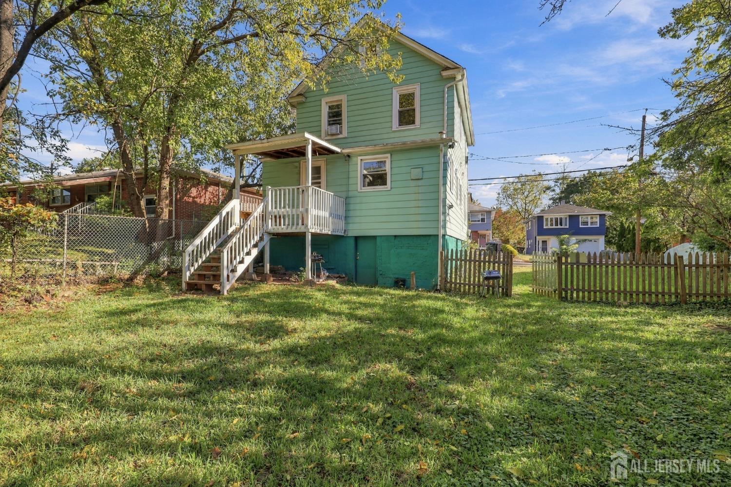 208 S 8th Avenue S Highland Park NJ 08904