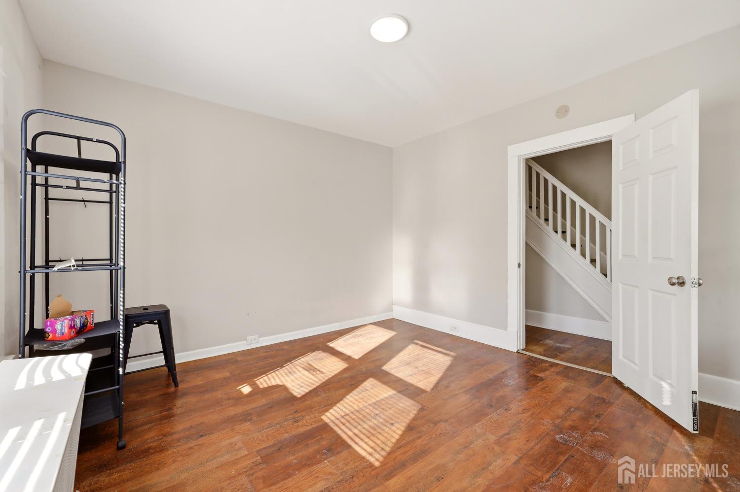 208 S 8th Avenue S Highland Park NJ 08904