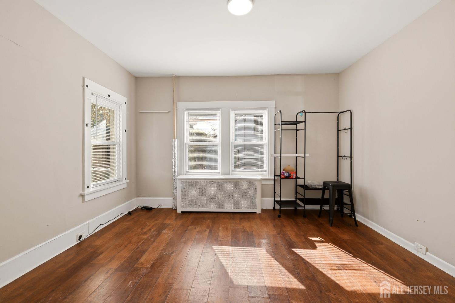 208 S 8th Avenue S Highland Park NJ 08904