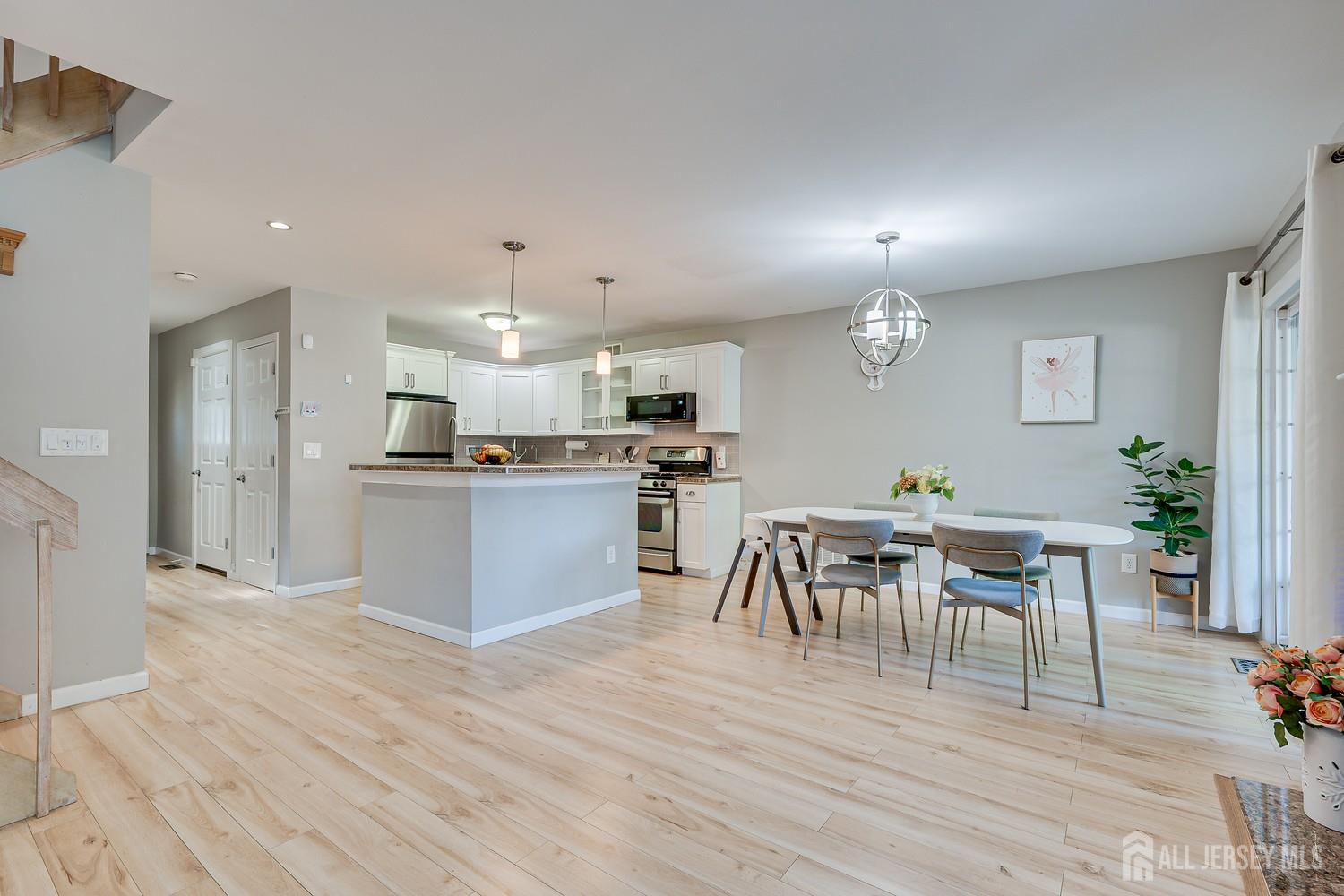 61 Sand Hill Road Jamesburg NJ 08831