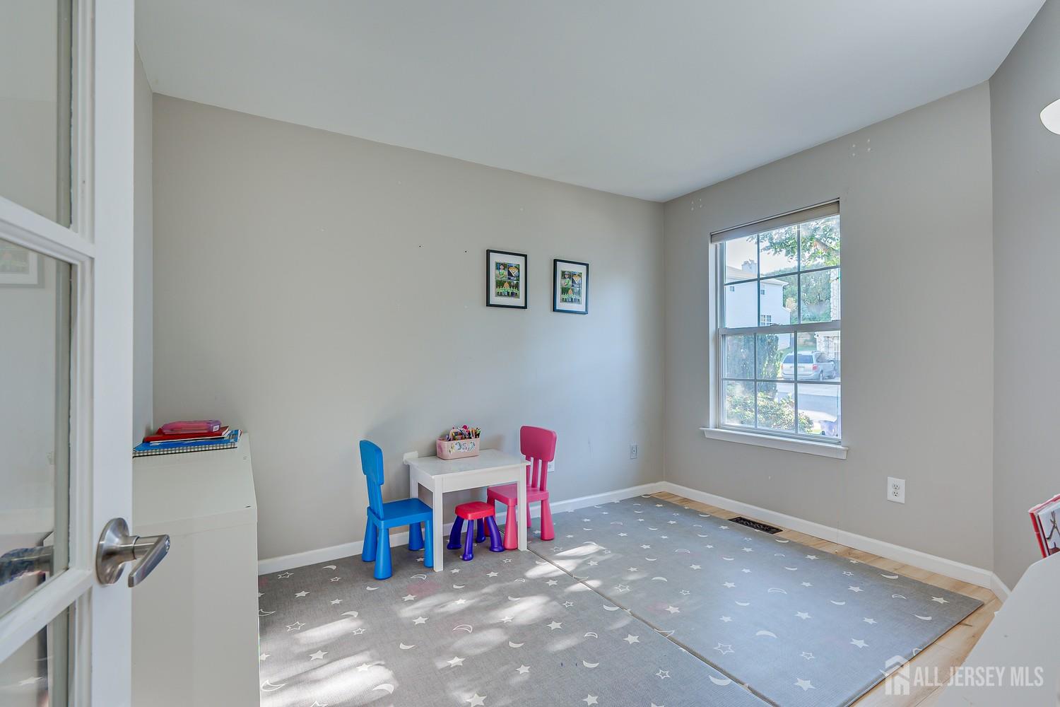 61 Sand Hill Road Jamesburg NJ 08831