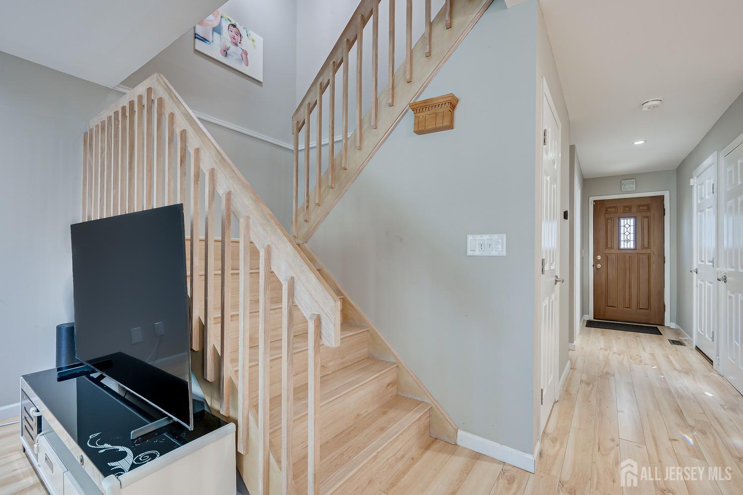 61 Sand Hill Road Jamesburg NJ 08831