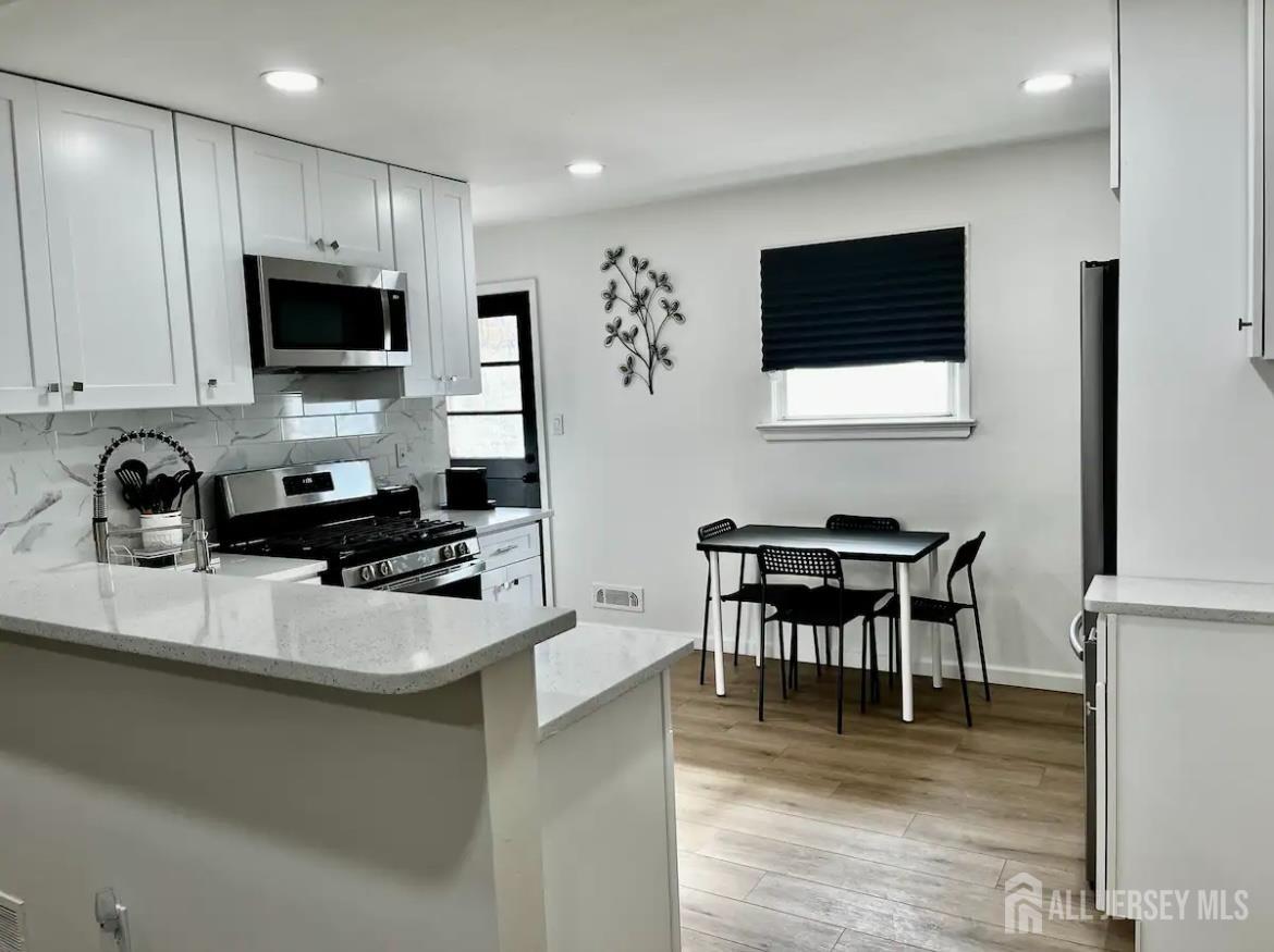 85 Woodrow Avenue Piscataway NJ 08854