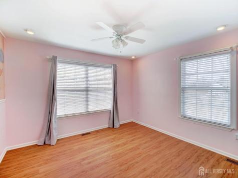 8 Mulberry Court Branchburg NJ 08876