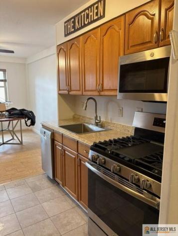 123 S Adelaide Avenue Highland Park NJ 08904
