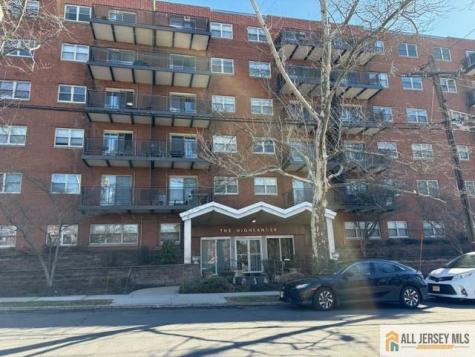 123 S Adelaide Avenue Highland Park NJ 08904