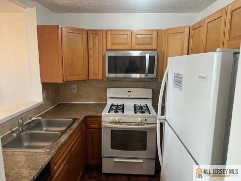 418 Edpas Road New Brunswick NJ 08901