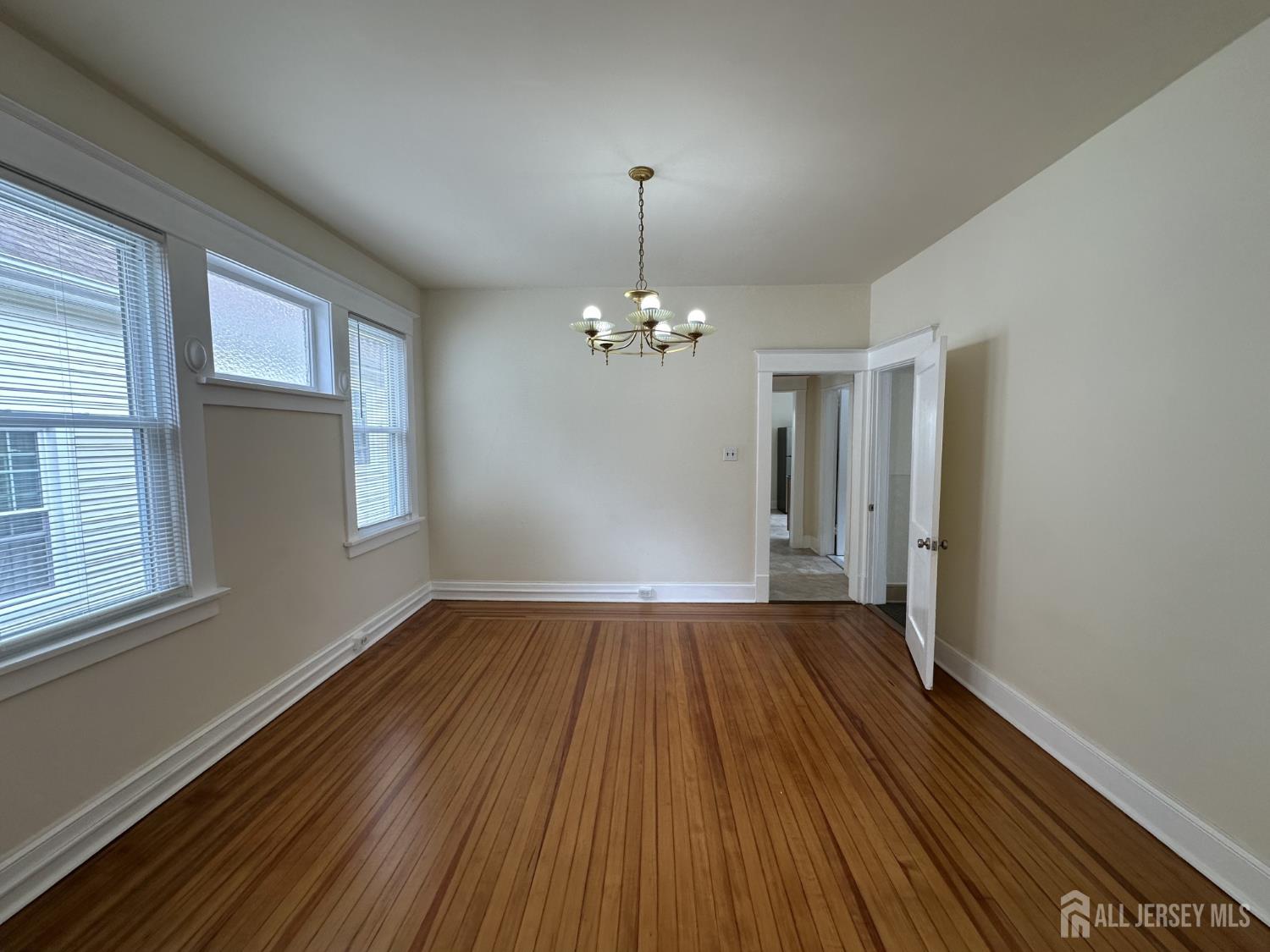 11 Oxford Street New Brunswick NJ 08901