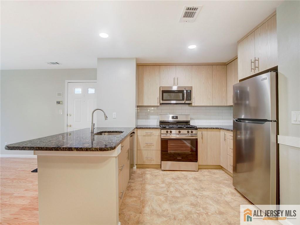 19 Lear Court East Brunswick NJ 08816